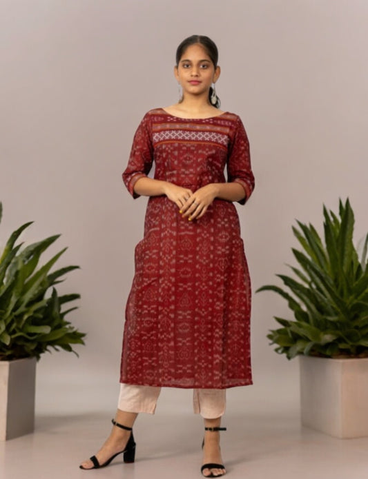 Handloom Women Maroon Stright Kurta