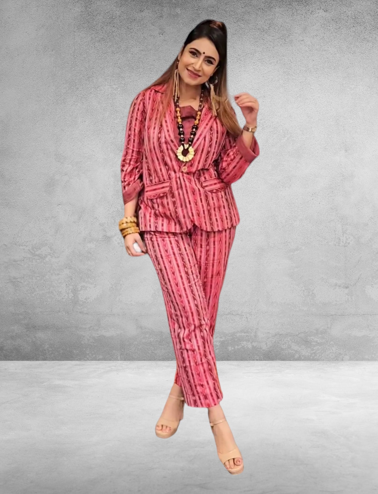 women Handloom Pink Blazer Suit