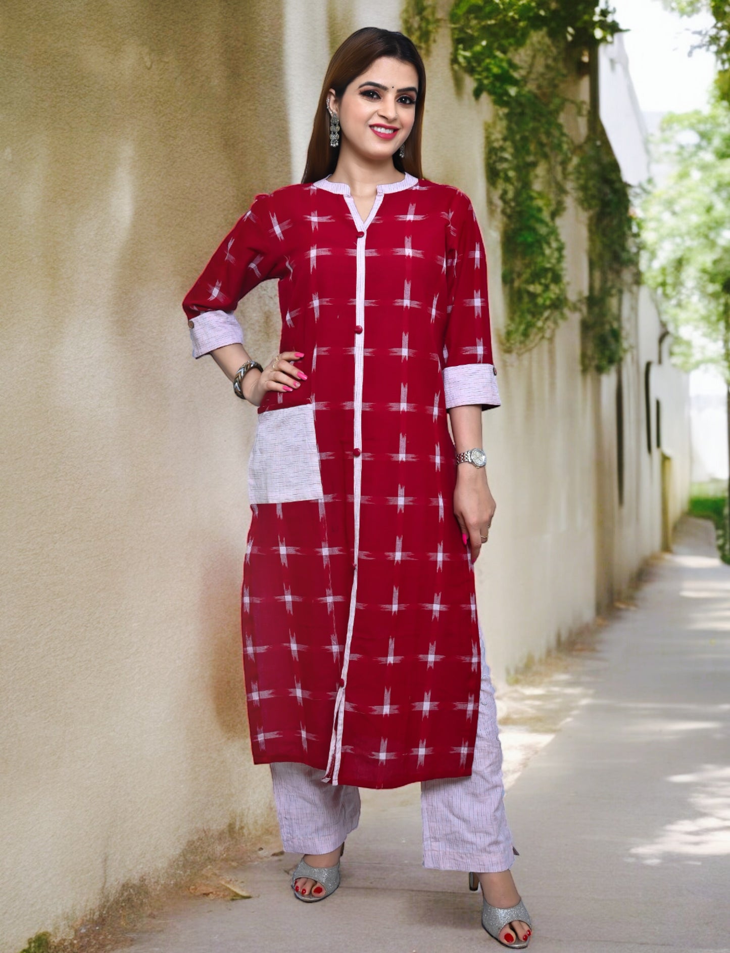 Women Stylish Red Star Kurta Set